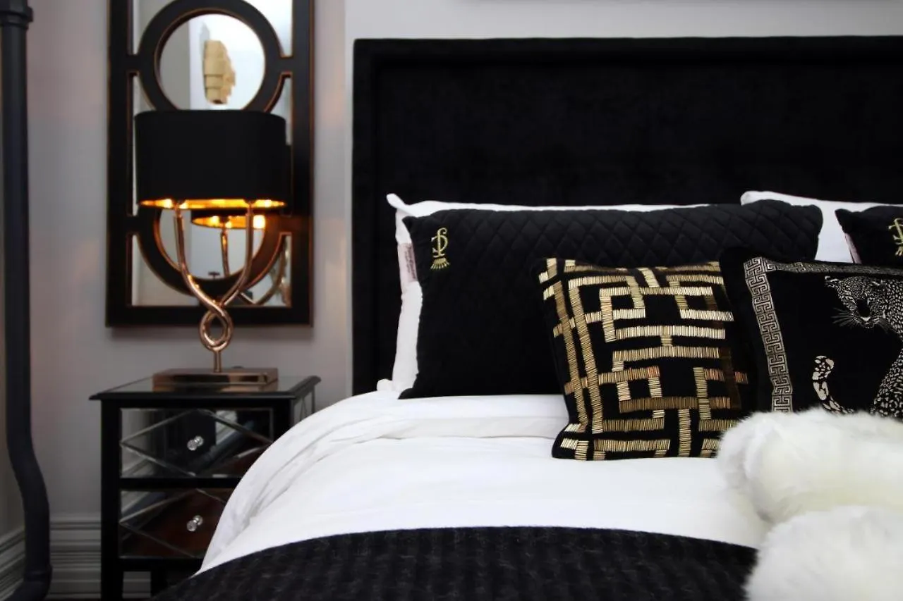 Lejlighed Cohost Partners Stylish Stay With King Bed And Luxury Tub Swansea